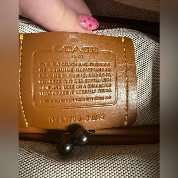 Coach Rouge 30 Tea Rose Tan Leather Bag - Picture 16 of 16